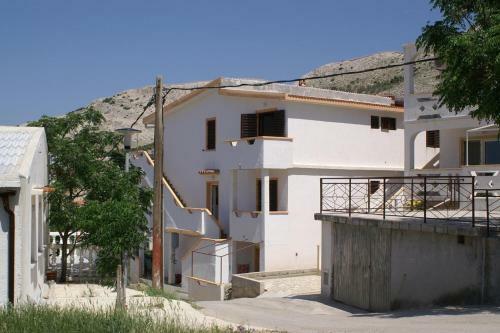 Apartment Metajna 525e