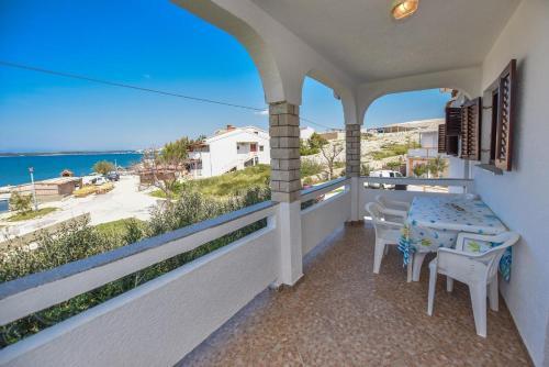 Apartment Kustici 6353a