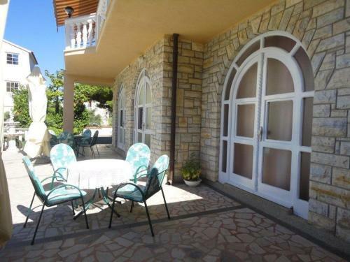 Hostal Apartments Antovesa