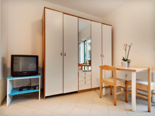 Apartments Zizic