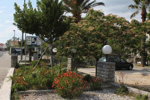 Apartments By The Sea Starigrad (paklenica) - 6586