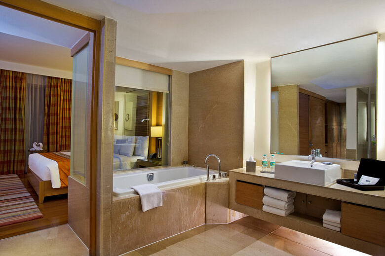 Hotel Dotw  -courtyard By Marriott Gurgaon