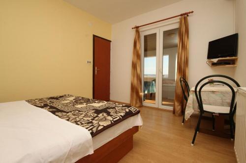 Apartments By The Sea Starigrad (Paklenica) - 6587