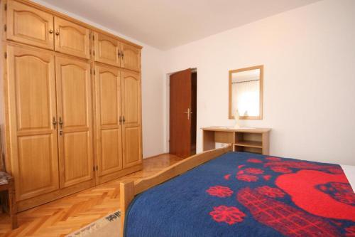 Apartments By The Sea Starigrad (paklenica) - 6609