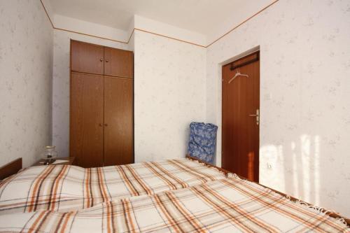 Apartments By The Sea Stomorska (Solta) - 778
