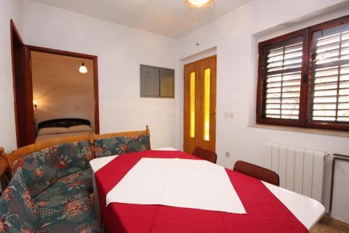 Apartment Stomorska 782a