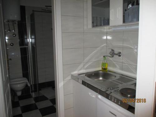 Apartments With Wifi Necujam (solta) - 12500