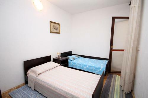 Apartments By The Sea Necujam (solta) - 5162