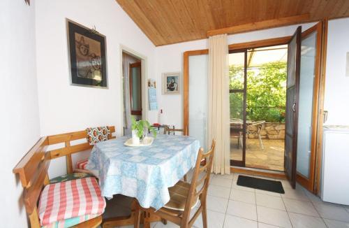 Apartments By The Sea Necujam (solta) - 5208