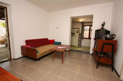 Apartments By The Sea Necujam (solta) - 5186