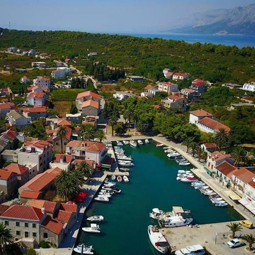 Apartman Sucuraj