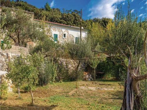 Three-bedroom Holiday Home In Supetarska Draga