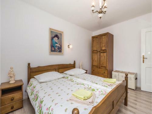 Three-bedroom Holiday Home In Supetarska Draga