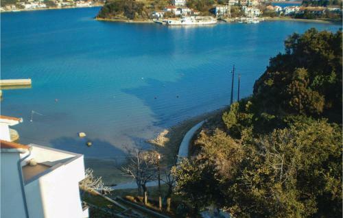 One-bedroom Apartment In Supetarska Draga