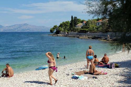 Apartments With A Parking Space Sutivan (brac) - 2842