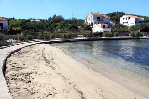 Apartments By The Sea Sutomiscica (Ugljan) - 912