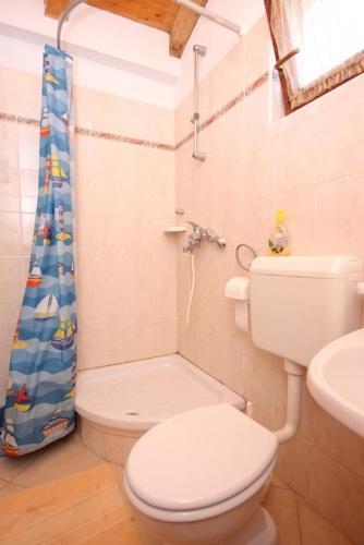 Apartments By The Sea Sutomiscica (Ugljan) - 912