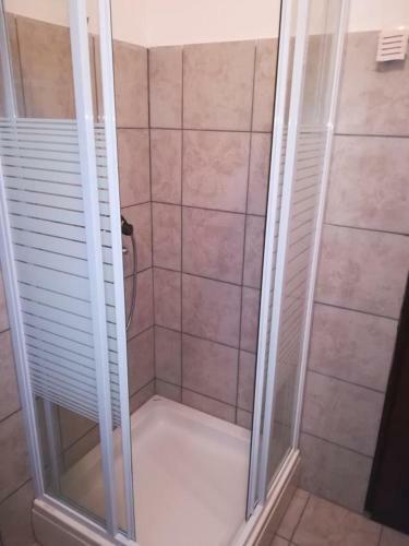 Hostal Rooms With A Parking Space Lukovo (senj) - 14567