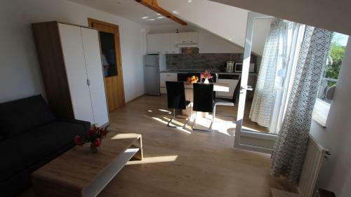 Apartment In Marsici/insel Krk 13109