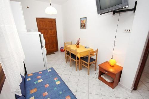Apartments By The Sea Nemira (Omis) - 5956