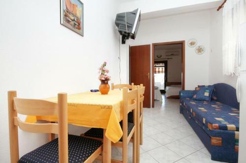 Apartments By The Sea Nemira (Omis) - 5956