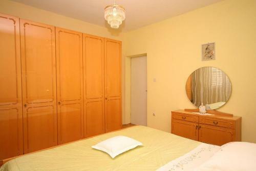 Apartments By The Sea Stanici (Omis) - 4653