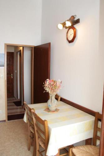 Apartments By The Sea Stanici (Omis) - 1028