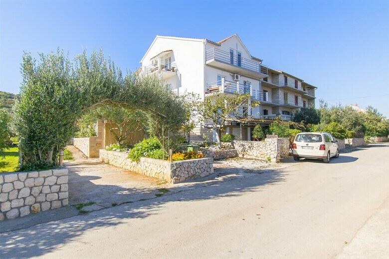 Apartments Irena