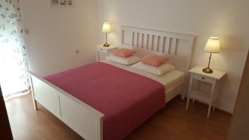 Apartments With A Parking Space Mavarstica (ciovo) - 8685