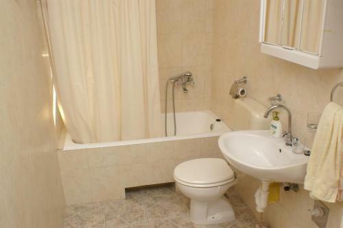Apartments By The Sea Seget Donji (trogir) - 2041