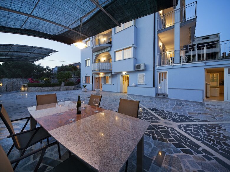 Apartments Slavko