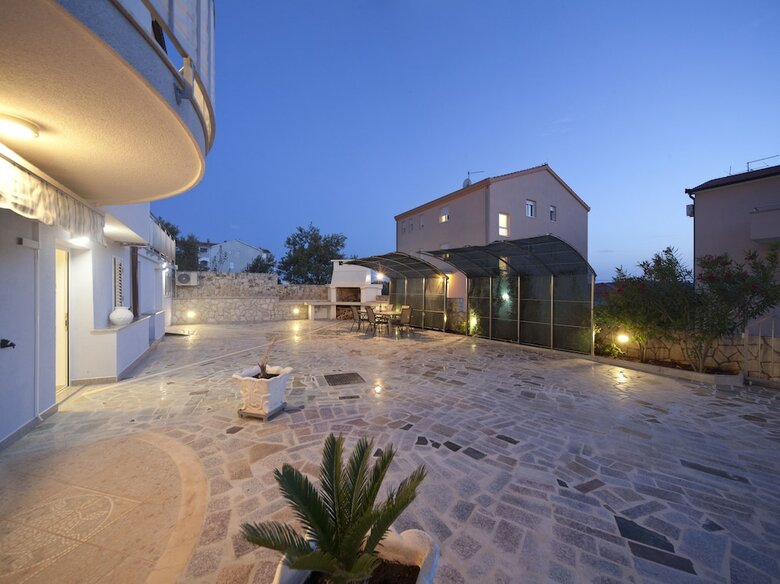 Apartments Slavko