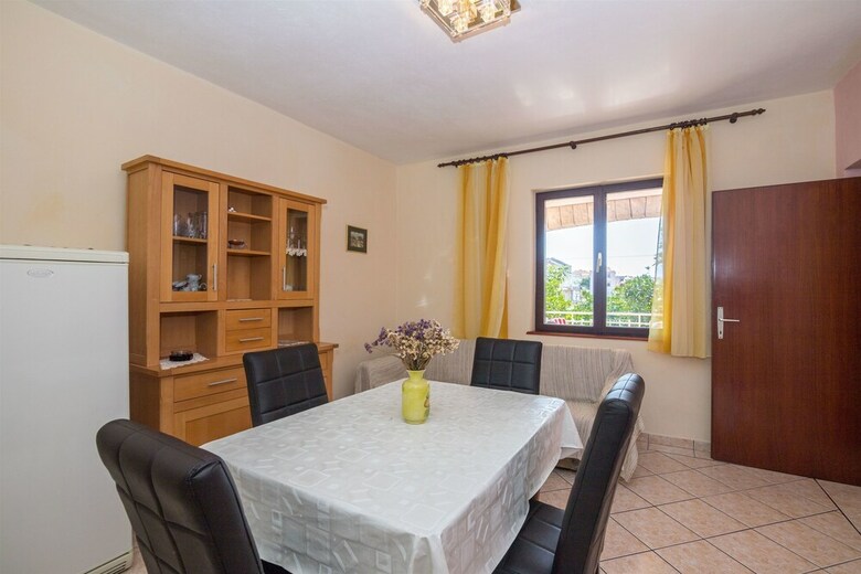 Apartment Dragan