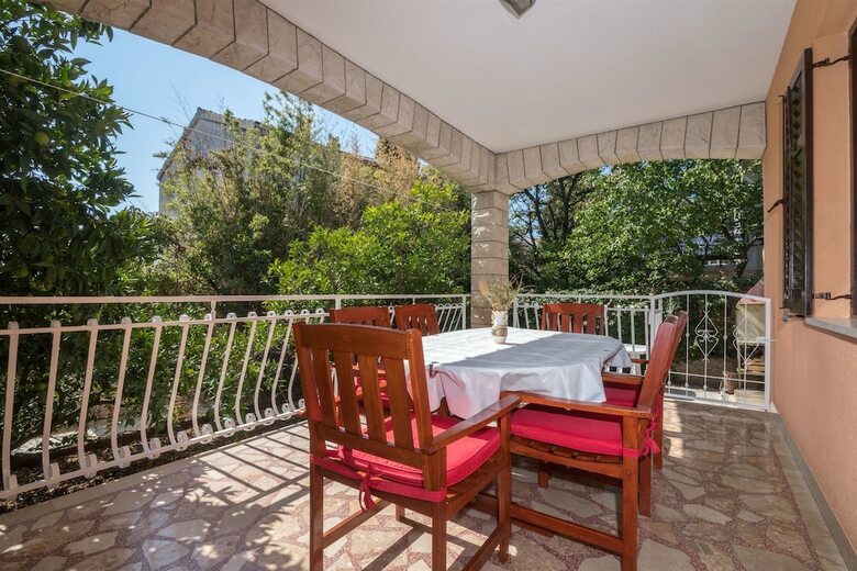 Apartment Dragan