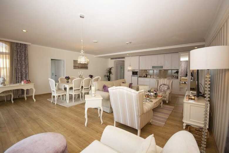 Hotel Orange County Resort
