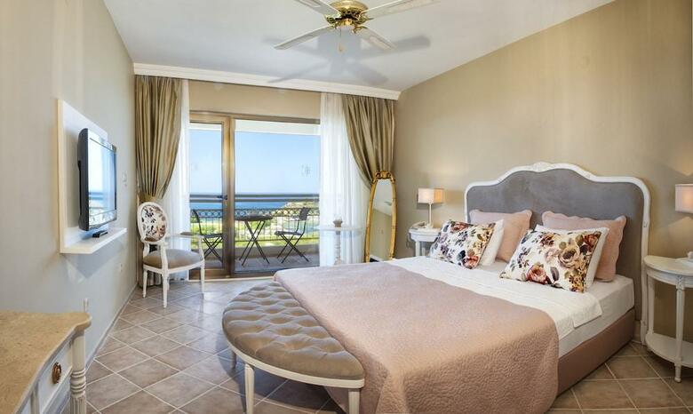 Apartamentos Hotel Carina