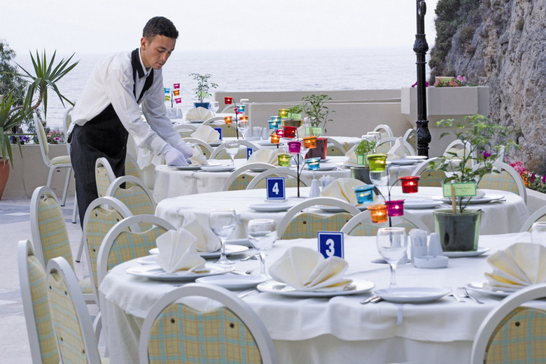 Hotel Adakule
