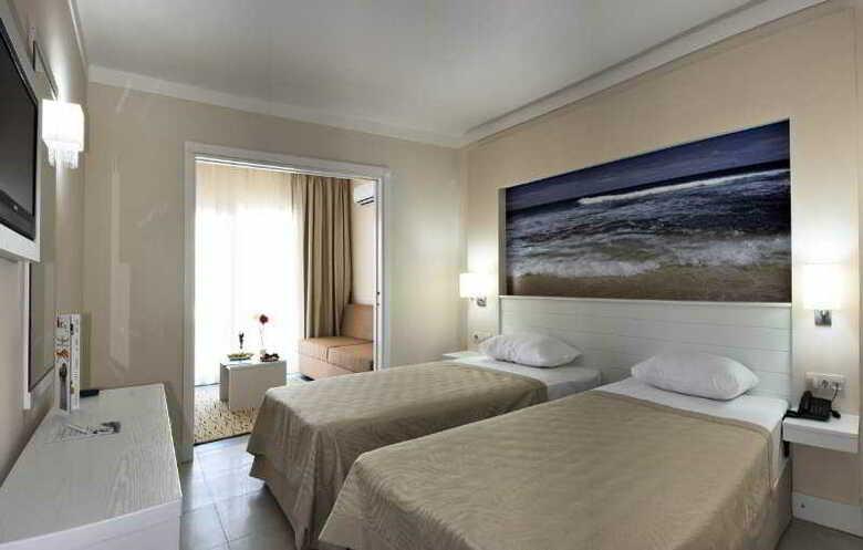 Hotel Batihan Beach Resort & Spa