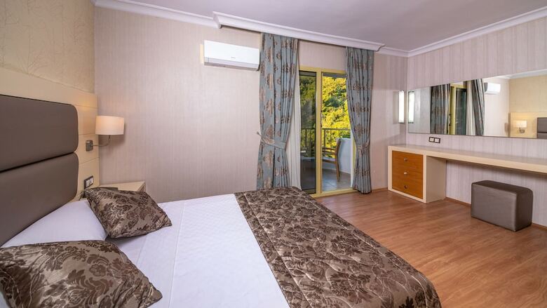 Grand Hotel Faros