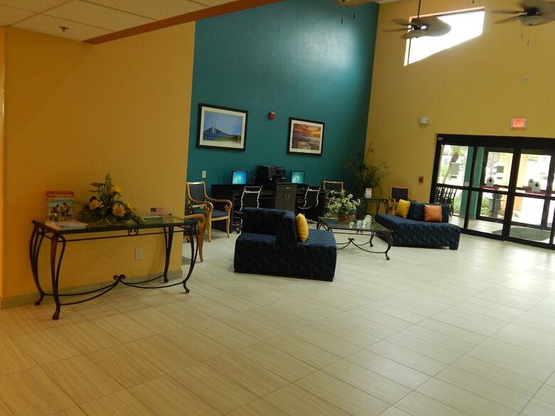 Hotel Comfort Suites