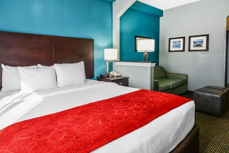 Hotel Comfort Suites
