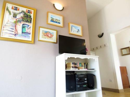 Apartment Mastrinka 2049c
