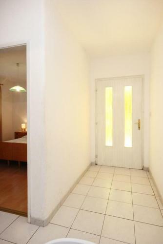 Apartments With A Parking Space Trpanj (peljesac) - 10180
