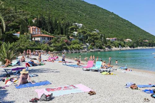 Apartments With A Parking Space Trpanj (peljesac) - 10111
