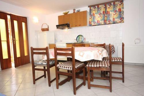 Apartments With A Parking Space Turanj (biograd) - 6197