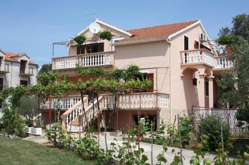 Apartments With A Parking Space Turanj (biograd) - 6197