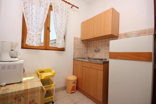 Apartments With A Parking Space Turanj (biograd) - 6212