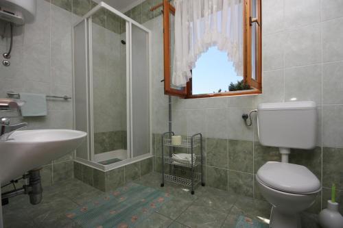 Apartments With A Parking Space Turanj (biograd) - 6212