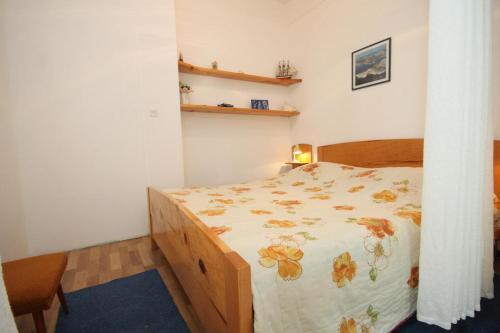 Apartments By The Sea Ubli (Lastovo) - 8355