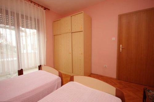 Apartment Ugljan 8301b